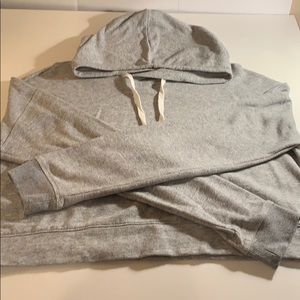 Oversized Cropped Gray Hoodie